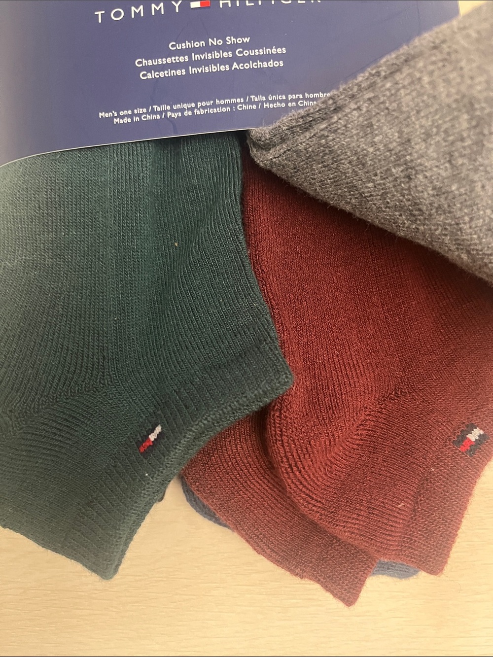 Tommy Hilfiger Men's Cushion No Show  Athletic Socks - Green, Gray & Red Stripe - Picture 6 of 8
